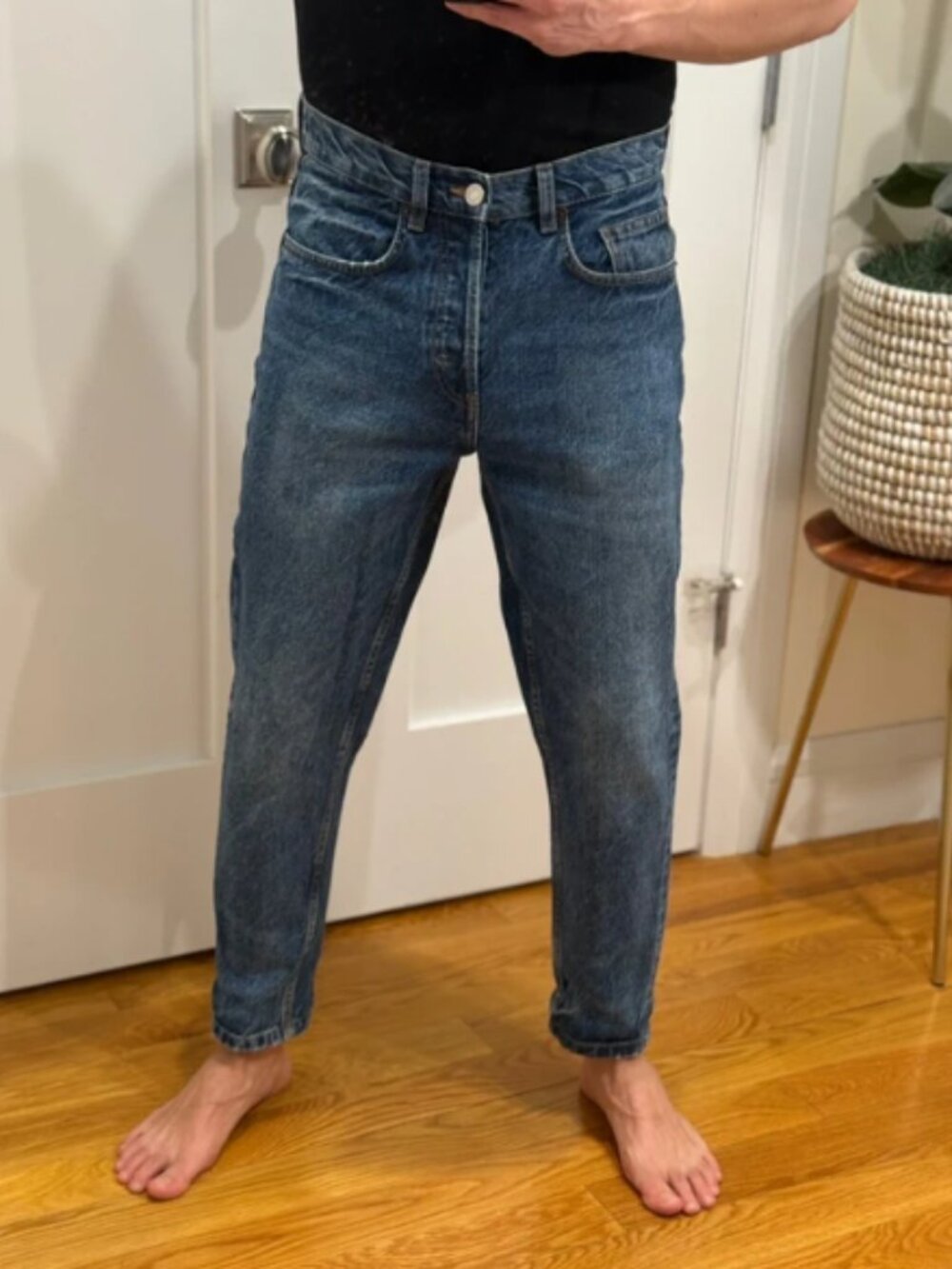 Zara Man Relaxed Fit Tapered Jeans – Size US 31